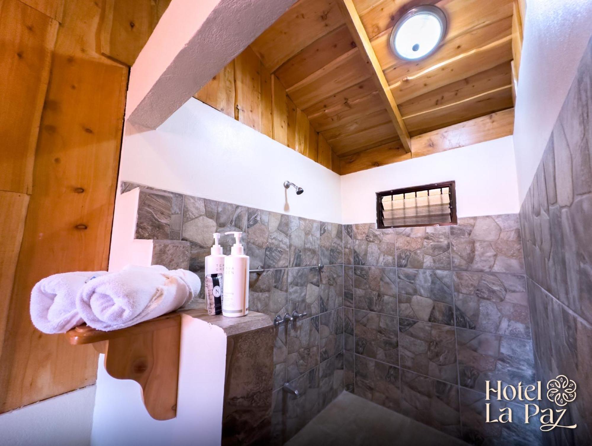 Hotel La Paz Poasito Екстериор снимка